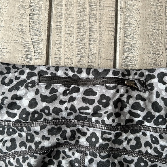 Nike compression reflective capri leggings - Picture 7 of 7